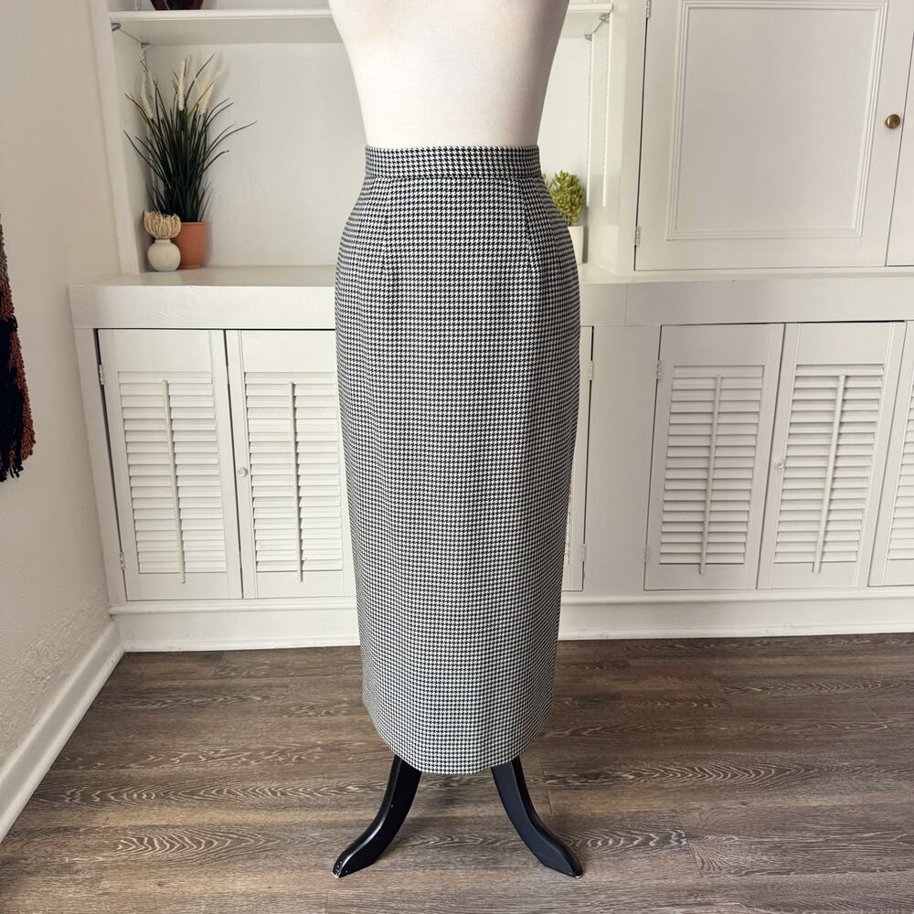 Vintage Jos A. Bank Black White Wool Houndstooth Mini Pencil Skirt Size 6